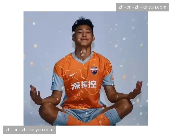 特写：错失单刀后，深圳队小将杜月徵低头久久不语